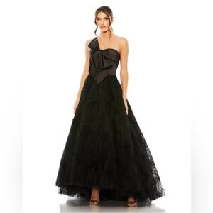 Mac Duggal Bow Tie Strapless Tulle Lace Gown